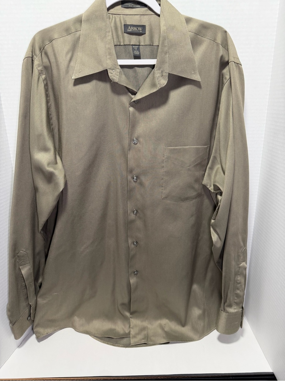 Arrow Men's Olive-Tan Long Sleeve‎ Dress Shirt